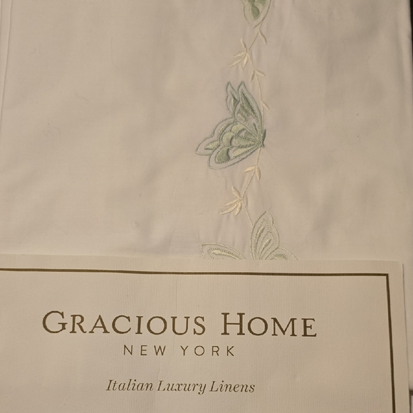 Gracious Home Luxury Farfalle Green Twin Duvet, Retail Price $395.00US - Picture 2 of 10